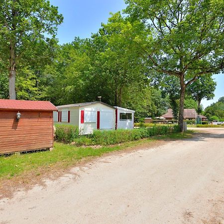 Camping Etang De La Vallee Combreux Exterior foto