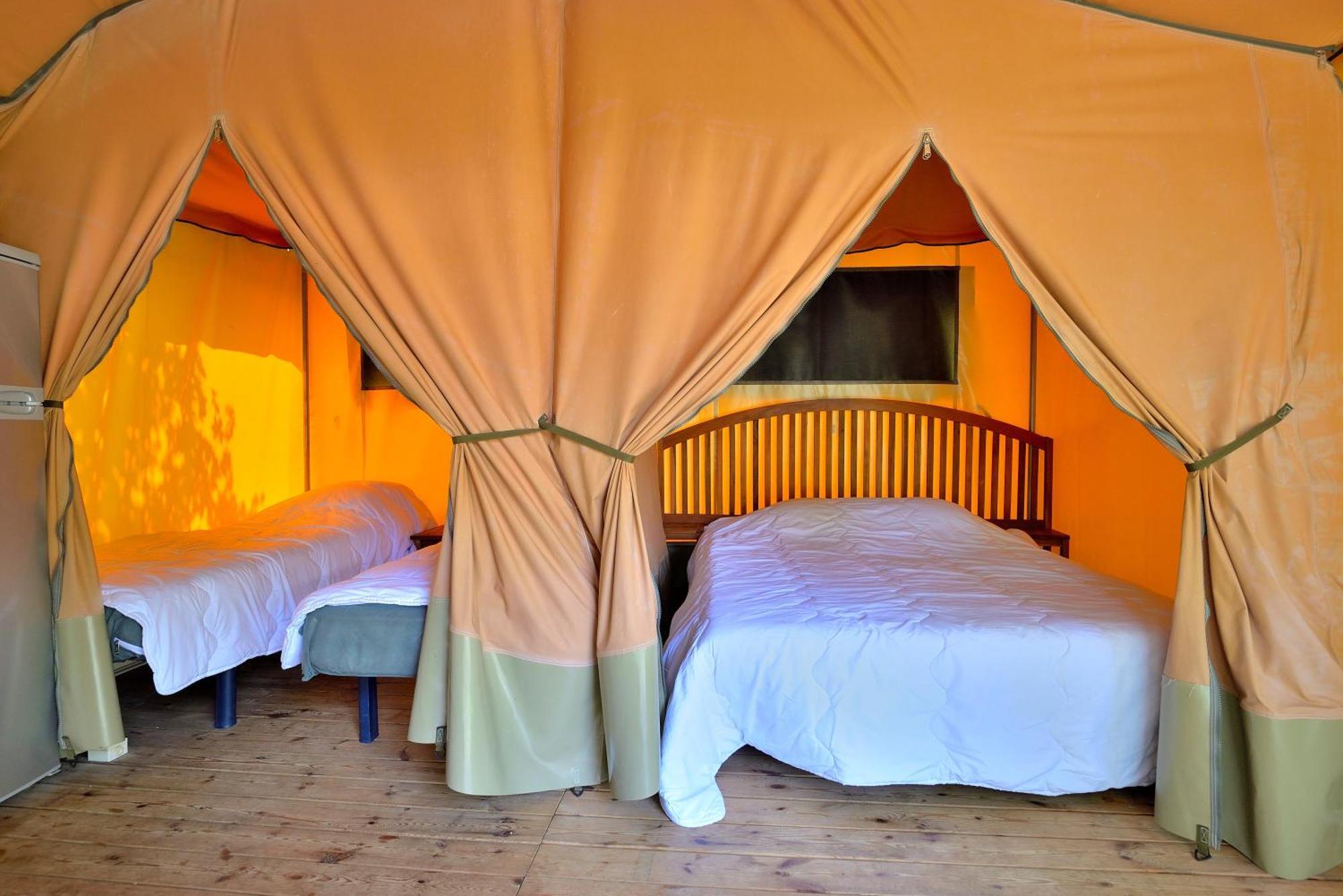 Camping Etang De La Vallee Combreux Zimmer foto