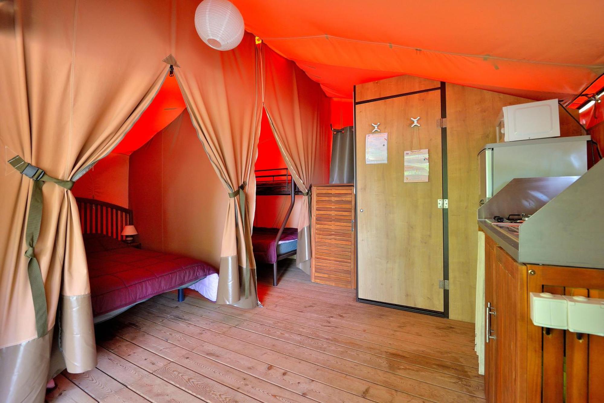 Camping Etang De La Vallee Combreux Zimmer foto