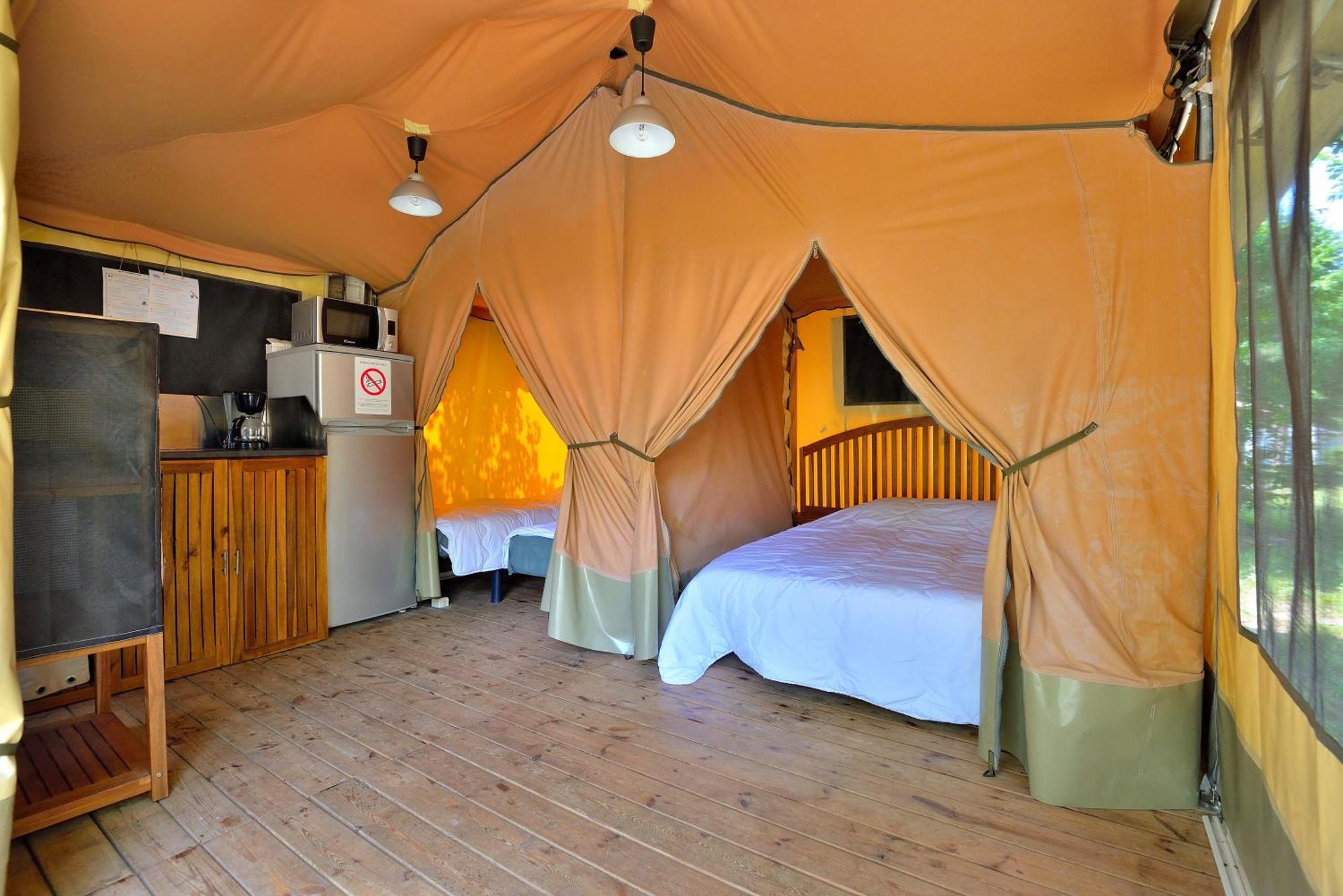 Camping Etang De La Vallee Combreux Zimmer foto
